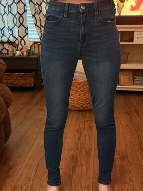 American Eagle Outfitters Dark Blue High-Rise Skinny Jeans